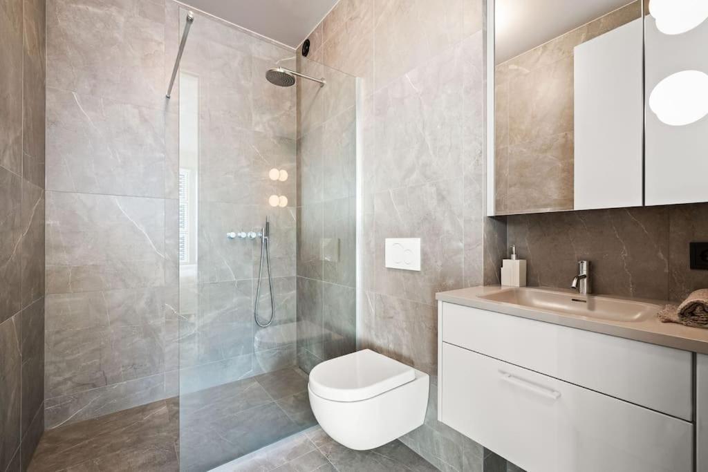 Private Lux 2Br & 2Ba City Center With Free Parking Reykjavík Exterior foto